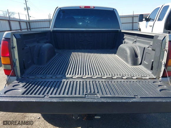2002 Chevrolet Silverado 1500 LS with VIN 2GCEK19T021393461, listed as a IAAI auction lot 41747836 with 156,704 mi miles. Bid and sale history available at carsss.com. Image 18.