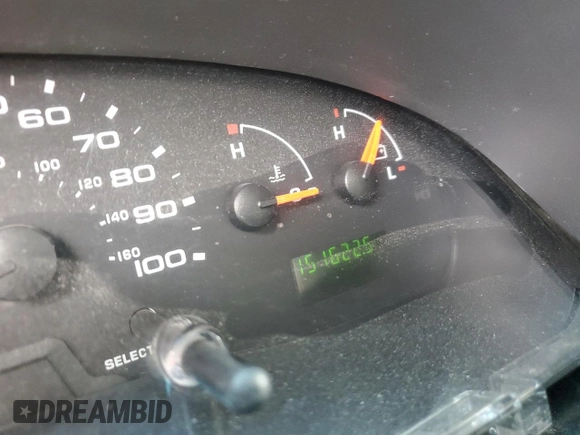 2008 Ford Econoline Passenger XL with VIN 1FMNE11W48DA43630, listed as a Copart auction lot 49705745 with 151,622 mi miles and Salvage Title. Bid and sale history available at DreamBid. Image 9.