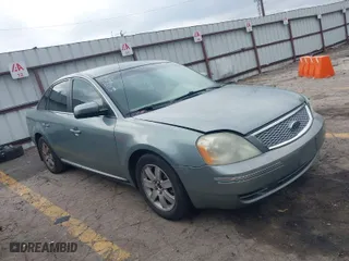 2007 Ford Five Hundred SEL with VIN 1FAHP24107G160819, listed as a IAAI auction lot 41498552 with 215,609 mi miles. Bid and sale history available at carsss.com. Image 1.