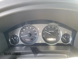 2010 Jeep Commander Limited with VIN 1J4RG5GT1AC129682, listed as a Copart auction lot 55215375 with 36,906 mi miles and Salvage title. Bid and sale history available at DreamBid. Image 9.
