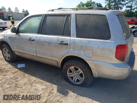 2005 Honda Pilot EX with VIN 5FNYF18485B038504, listed as a IAAI auction lot 42014126 with 178,821 mi miles. Bid and sale history available at carsss.com. Image 3.