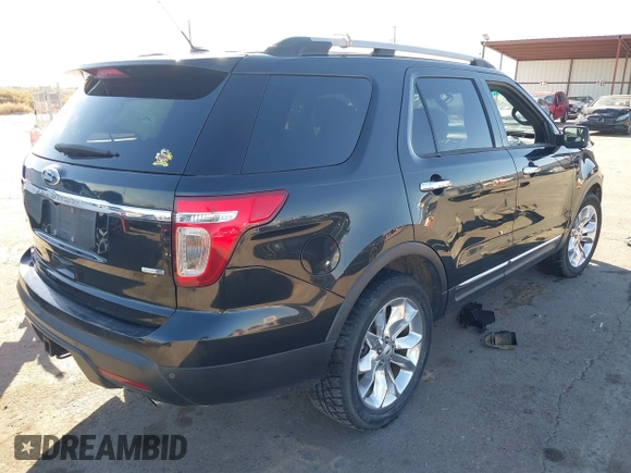 2015 Ford Explorer XLT with VIN 1FM5K8D81FGB56865, listed as a IAAI auction lot 40974676 with 1 mi miles. Bid and sale history available at carsss.com. Image 4.