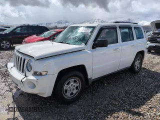 2010 Jeep Patriot Sport with VIN 1J4NF2GB0AD611836, listed as a Copart auction lot 47816625 with 151,581 mi miles and Salvage Title. Bid and sale history available at carsss.com. Image 1.