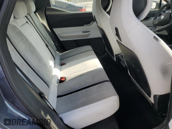 2023 Fisker Ocean One z VIN VCF1ZBU20PG002558, wystawiony jako Copart lot #43626775 z przebiegiem Nie podano mil oraz Szkoda całkowita • Salvage title. Historia ofert i sprzedaży dostępna na DreamBid. Obrazek 11.
