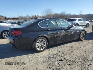 2015 BMW 5 Series 528i xDrive with VIN WBA5A7C55FD628413, listed as a Copart auction lot 80687804 with 110,486 mi miles and Clean Title. Bid and sale history available at carsss.com. Image 3.