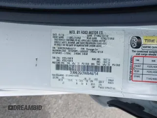 2010 Lincoln MKZ z VIN 3LNHL2GC9AR646754, wystawiony jako IAAI lot #41730092 z przebiegiem 90 047 mil mil oraz . Historia ofert i sprzedaży dostępna na DreamBid. Obrazek 9.