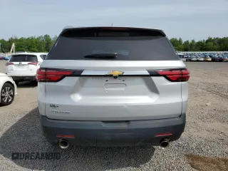 2022 Chevrolet Traverse LS z VIN 1GNERFKW4NJ170399, wystawiony jako Copart lot #58354155 z przebiegiem 29 136 mil mil oraz Czysty tytuł • Clean title. Historia ofert i sprzedaży dostępna na DreamBid. Obrazek 6.