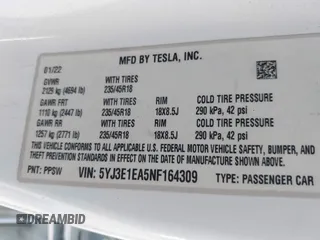 2022 Tesla Model 3 z VIN 5YJ3E1EA5NF164309, wystawiony jako IAAI lot #42195114 z przebiegiem 72 912 mil mil oraz . Historia ofert i sprzedaży dostępna na DreamBid. Obrazek 9.
