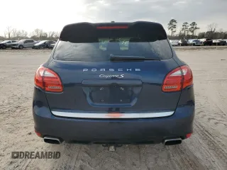 2014 Porsche Cayenne S Hybrid с VIN WP1AE2A21ELA51223, выставлен на аукционе Copart как лот 45517455 с пробегом 136 087 миль миль и Списание • Salvage title. История ставок и продаж доступна на DreamBid. Изображение 6.