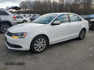 2013 Volkswagen Jetta Sedan SE with VIN 3VWDP7AJ3DM353670, listed as a Copart auction lot 81946434 with 175,983 mi miles and Salvage Title. Bid and sale history available at carsss.com. Image 1.