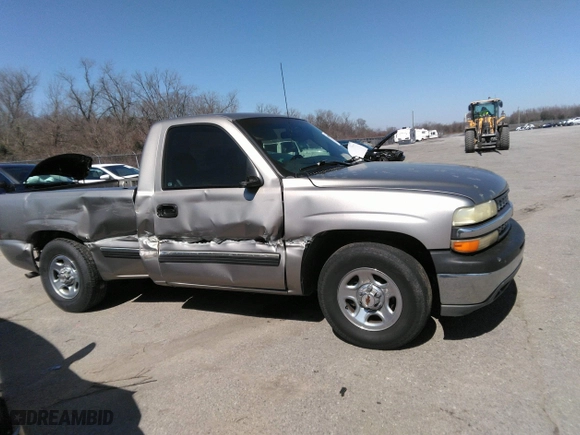 2000 Chevrolet Silverado 1500 with VIN 1GCEC14W6YZ228318, listed as a IAAI auction lot 41609151 with 299,432 mi miles. Bid and sale history available at carsss.com. Image 13.
