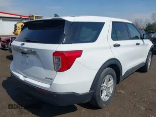 2022 Ford Explorer with VIN 1FMSK8BH7NGA40543, listed as a IAAI auction lot 41902785 with 1 mi miles. Bid and sale history available at carsss.com. Image 4.