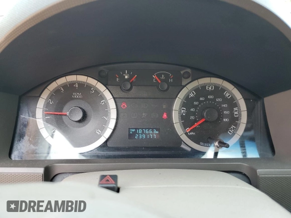 2008 Ford Escape XLS with VIN 1FMCU02Z18KE11979, listed as a Copart auction lot 60212165 with 239,177 mi miles and Salvage title. Bid and sale history available at DreamBid. Image 9.