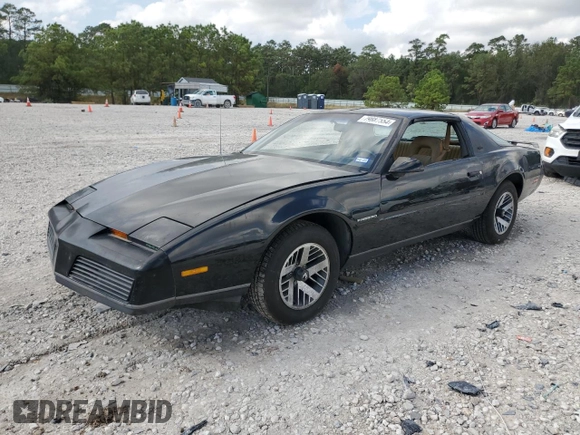 1982 Pontiac Firebird z VIN 1G2AX87H9CL548192, wystawiony jako Copart lot #79887554 z przebiegiem 109 953 mil mil oraz Czysty tytuł • Clean title. Historia ofert i sprzedaży dostępna na DreamBid. Obrazek 1.