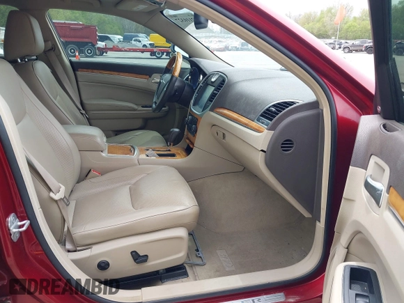 2012 Chrysler 300 C with VIN 2C3CCAKTXCH220185, listed as a IAAI auction lot 42110327 with 57,682 mi miles and . Bid and sale history available at DreamBid. Image 5.