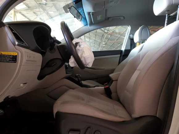 2018 Hyundai Tucson Sport with VIN KM8J33AL5JU800370, listed as a Copart auction lot 43791625 with 0 mi miles and Salvage Title. Bid and sale history available at carsss.com. Image 7.