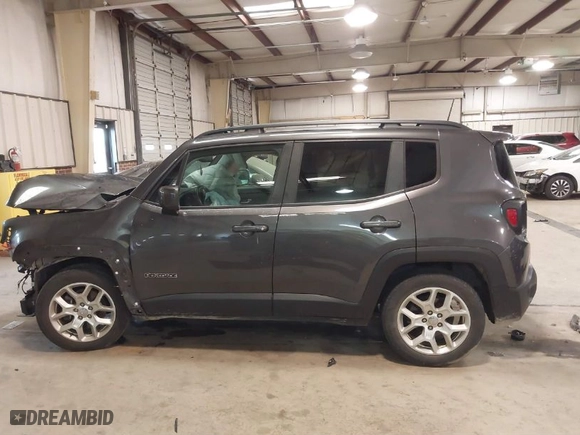 2018 Jeep Renegade Latitude with VIN ZACCJABB0JPH53344, listed as a IAAI auction lot 41529063 with 102,758 mi miles. Bid and sale history available at carsss.com. Image 13.