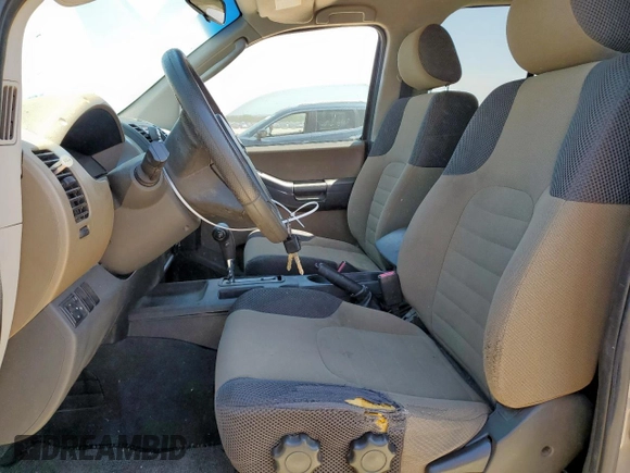 2007 Nissan Xterra SE z VIN 5N1AN08U87C541783, wystawiony jako Copart lot #57088435 z przebiegiem 219 173 mil mil oraz Czysty tytuł • Clean title. Historia ofert i sprzedaży dostępna na DreamBid. Obrazek 7.