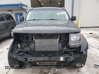 2010 Dodge Nitro SE with VIN 1D4PU2GK3AW141958, listed as a Copart auction lot 42642135 with 130,691 mi miles and Clean Title. Bid and sale history available at DreamBid. Image 5.