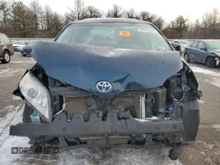 2011 Toyota Sienna XLE z VIN 5TDDK3DC2BS023443, wystawiony jako Copart lot #88552205 z przebiegiem Nie podano mil oraz Nie do naprawy • Non repairable. Historia ofert i sprzedaży dostępna na DreamBid. Obrazek 5.