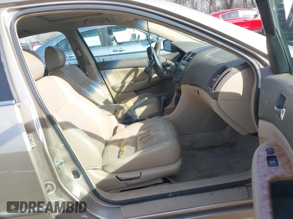 2005 Honda Accord EX-L z VIN 1HGCM56845A011131, wystawiony jako IAAI lot #41652955 z przebiegiem 283 176 mil mil oraz . Historia ofert i sprzedaży dostępna na DreamBid. Obrazek 5.