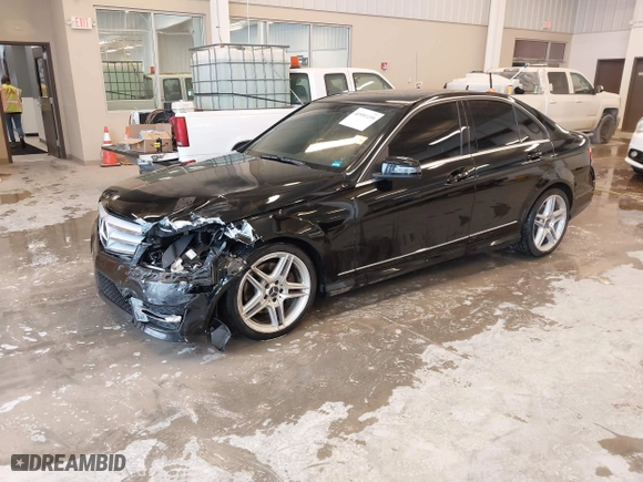 2013 Mercedes-Benz C-Class C 300 Sport with VIN WDDGF8AB2DR277297, listed as a IAAI auction lot 40951155 with 122,035 mi miles. Bid and sale history available at carsss.com. Image 20.