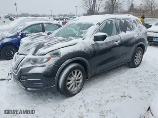 2018 Nissan Rogue S with VIN KNMAT2MV0JP576886, listed as a IAAI auction lot 41278473 with 58,570 mi miles. Bid and sale history available at carsss.com. Image 17.