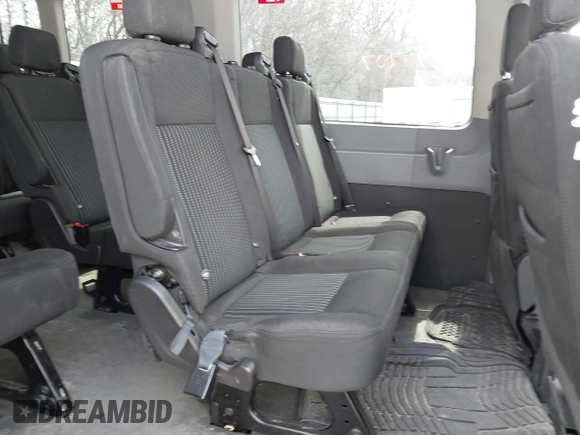 2017 Ford Transit XL с VIN 1FBAX2CM5HKB15501, выставлен на аукционе IAAI как лот 42072707 с пробегом Не указан миль и . История ставок и продаж доступна на DreamBid. Изображение 8.