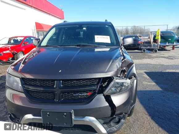 2018 Dodge Journey Crossroad with VIN 3C4PDDGG6JT499291, listed as a IAAI auction lot 41229930 with 169,539 mi miles. Bid and sale history available at carsss.com. Image 12.