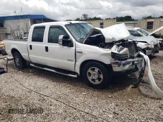 2006 Ford Super Duty F-250 XL with VIN 1FTSW20P66ED96981, listed as a Copart auction lot 62476464 with 202,019 mi miles and Salvage Title. Bid and sale history available at carsss.com. Image 4.