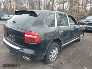 2008 Porsche Cayenne with VIN WP1AA29P58LA05720, listed as a IAAI auction lot 42037415 with 162,838 mi miles. Bid and sale history available at carsss.com. Image 4.