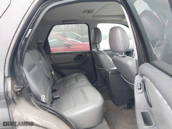 2006 Ford Escape XLT with VIN 1FMYU93126KA06942, listed as a IAAI auction lot 41851023 with 151,695 mi miles. Bid and sale history available at carsss.com. Image 8.