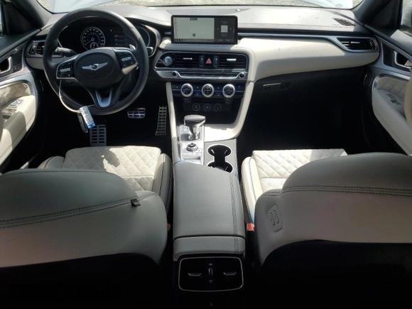 2023 Genesis G70 3.3T z VIN KMTG54TE1PU122398, wystawiony jako Copart lot #54172885 z przebiegiem 10 486 mil mil oraz Szkoda całkowita • Salvage title. Historia ofert i sprzedaży dostępna na DreamBid. Obrazek 8.