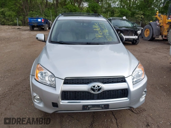 2012 Toyota RAV4 Limited with VIN 2T3DF4DVXCW262203, listed as a IAAI auction lot 42196303 with 154,302 mi miles. Bid and sale history available at carsss.com. Image 12.