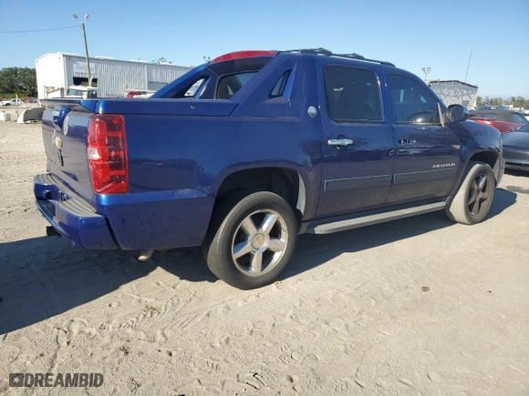 2013 Chevrolet Avalanche LS with VIN 3GNMCEE04DG116955, listed as a Copart auction lot 83069414 with 141,349 mi miles and Clean Title. Bid and sale history available at carsss.com. Image 3.