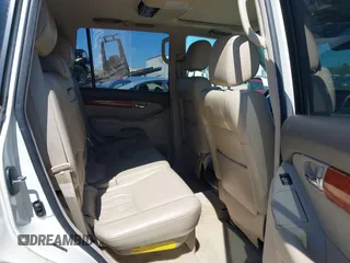 2007 Lexus GX 470 z VIN JTJBT20X470137040, wystawiony jako IAAI lot #41802303 z przebiegiem 189 880 mil mil oraz . Historia ofert i sprzedaży dostępna na DreamBid. Obrazek 8.