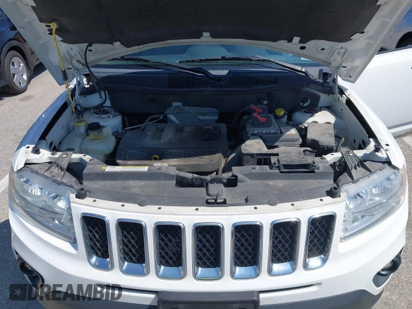 2011 Jeep Compass Latitude with VIN 1J4NT1FB2BD236439, listed as a IAAI auction lot 41935842 with 164,893 mi miles. Bid and sale history available at carsss.com. Image 10.