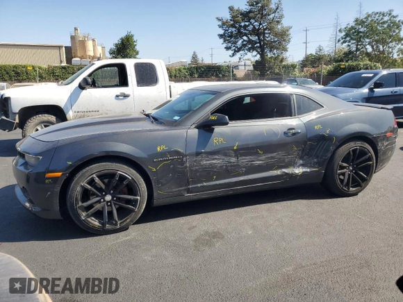 2014 Chevrolet Camaro LT z VIN 2G1FB1E32E9250309, wystawiony jako Copart lot #62148335 z przebiegiem 92 544 mil mil oraz Szkoda całkowita • Salvage title. Historia ofert i sprzedaży dostępna na DreamBid. Obrazek 1.