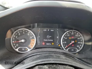2020 Jeep Renegade Latitude with VIN ZACNJBBBXLPL40104, listed as a Copart auction lot 47108235 with 62,057 mi miles and Salvage Title. Bid and sale history available at carsss.com. Image 9.