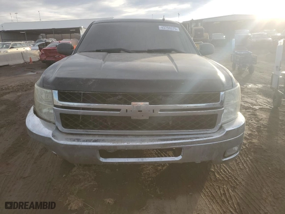 2013 Chevrolet Silverado 1500 LT with VIN 1GCNKSE0XDZ277308, listed as a Copart auction lot 43759375 with 182,037 mi miles and Salvage Title. Bid and sale history available at carsss.com. Image 5.