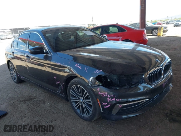 2019 BMW 5 Series 530i z VIN WBAJA5C52KWW20562, wystawiony jako IAAI lot #42075298 z przebiegiem Nie podano mil oraz . Historia ofert i sprzedaży dostępna na DreamBid. Obrazek 6.