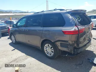 2016 Toyota Sienna XLE with VIN 5TDYK3DCXGS722960, listed as a IAAI auction lot 42153794 with 147,331 mi miles. Bid and sale history available at carsss.com. Image 3.