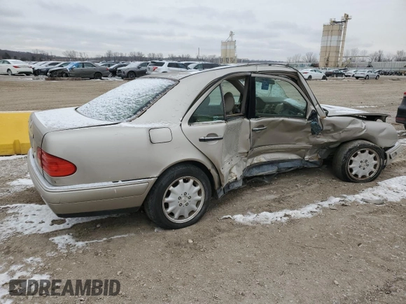 1998 Mercedes-Benz E-Class with VIN WDBJF65F4WA619026, listed as a Copart auction lot 42602915 with 202,430 mi miles and Salvage Title. Bid and sale history available at carsss.com. Image 3.