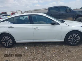 2025 Nissan Altima SV with VIN 1N4BL4DV4SN313741, listed as a IAAI auction lot 42120842 with 17,106 mi miles. Bid and sale history available at carsss.com. Image 13.