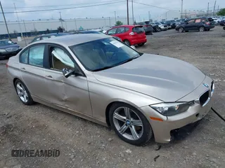 2014 BMW 3 Series 328i xDrive с VIN WBA3B5C51EP652634, выставлен на аукционе IAAI как лот 42667258 с пробегом 52 204 миль миль и . История ставок и продаж доступна на DreamBid. Изображение 1.