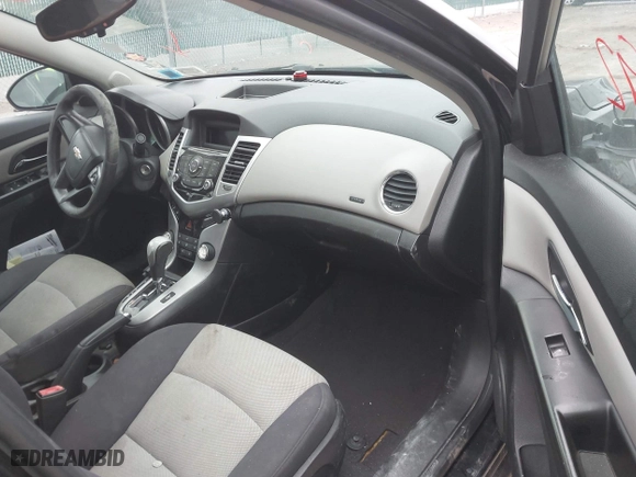 2013 Chevrolet Cruze LS with VIN 1G1PA5SG4D7132641, listed as a IAAI auction lot 41951792 with 106,800 mi miles. Bid and sale history available at carsss.com. Image 5.