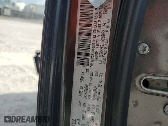 2018 Ram 1500 Express z VIN 1C6RR7KG1JS258072, wystawiony jako Copart lot #53433775 z przebiegiem 122 000 mil mil oraz Szkoda całkowita • Salvage title. Historia ofert i sprzedaży dostępna na DreamBid. Obrazek 12.