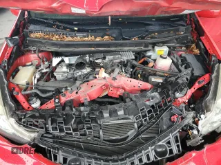 2015 Toyota Prius Two z VIN JTDZN3EUXFJ032995, wystawiony jako Copart lot #59794985 z przebiegiem 86 451 mil mil oraz Szkoda całkowita • Salvage title. Historia ofert i sprzedaży dostępna na DreamBid. Obrazek 12.