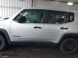 2016 Jeep Renegade Sport with VIN ZACCJAAW0GPC55223, listed as a IAAI auction lot 41729684 with 129,404 mi miles. Bid and sale history available at carsss.com. Image 14.