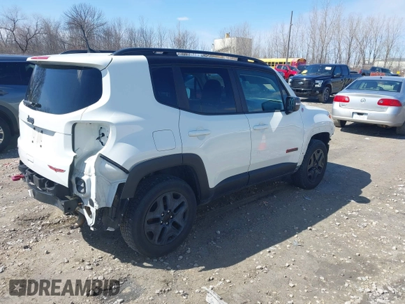 2018 Jeep Renegade Trailhawk with VIN ZACCJBCB6JPG71929, listed as a IAAI auction lot 41939091 with 109,354 mi miles. Bid and sale history available at carsss.com. Image 4.